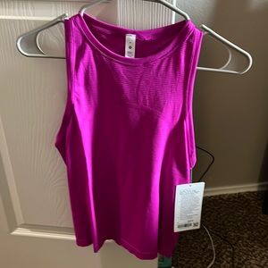 Lululemon high neck tank
